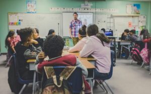 Wykrywanie wapowania w szkole jako narzędzie edukacji, nie kary